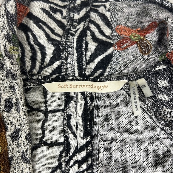 Soft Surroundings Jacket Cardigan Size L/XL Embroidered Open Front Animal Leaf - Picture 15 of 16